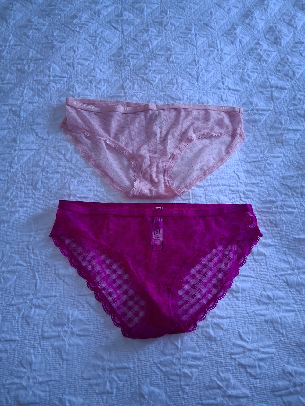 Victoria's Secret Lace Mesh Bikini Panties in Light Pink & Fuchsia Size Medium